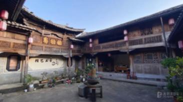 小华买两只铅笔，一块橡皮，用去1.85元，小明买同样的19只铅笔和10块橡皮。用去17.8元，求一游戏画面